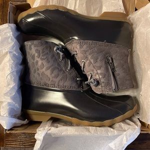 Sperry Women’s Saltwater Cheetah Duck Boot